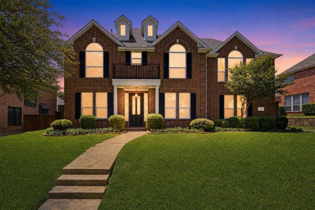 1123 Hampton Drive - Photo 1