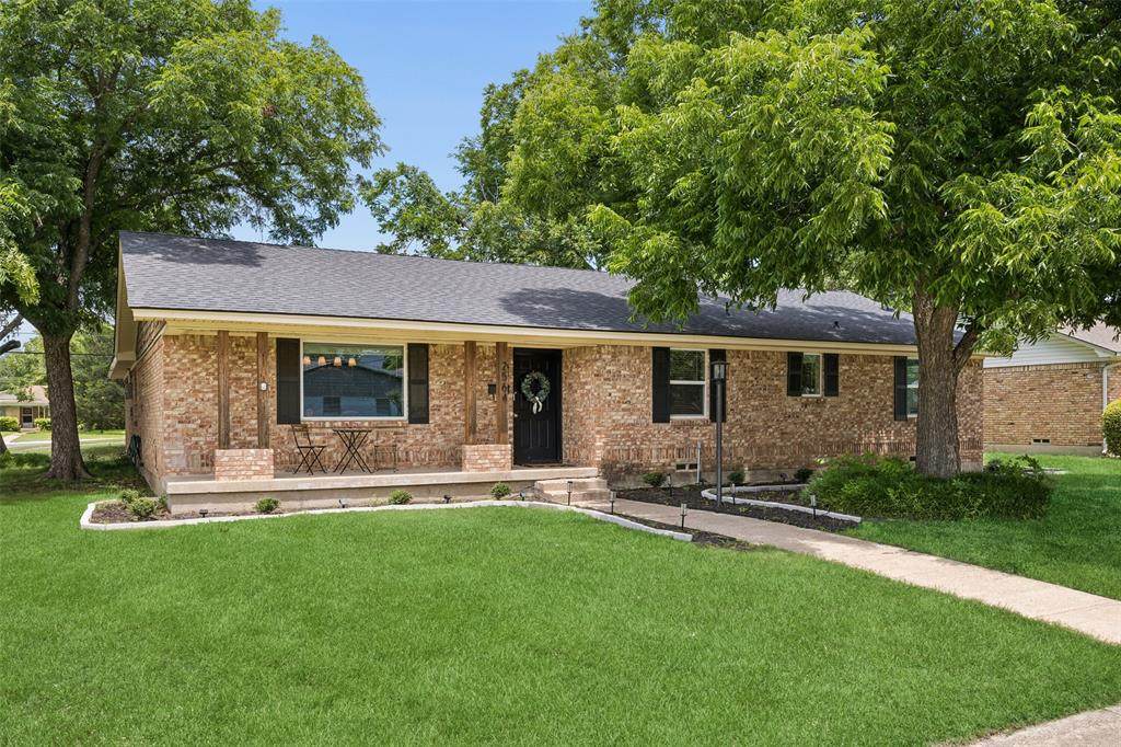 2564 Saint Francis Avenue - Photo 1