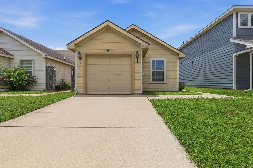 10716 Wild Oak Drive - Photo 1