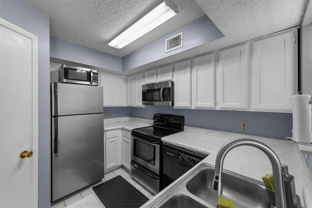 9815 Walnut Street - Photo 1