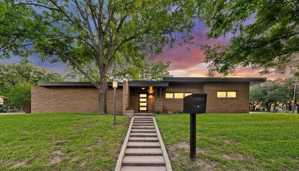 511 Sunset Street - Photo 1
