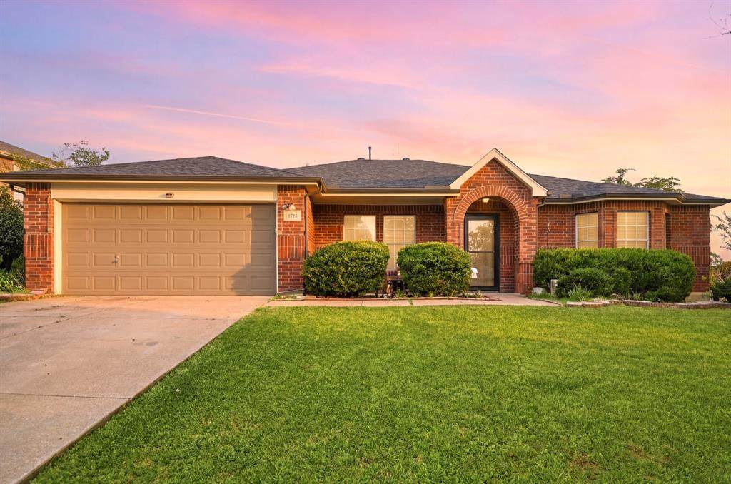 1213 Hampton Drive - Photo 1