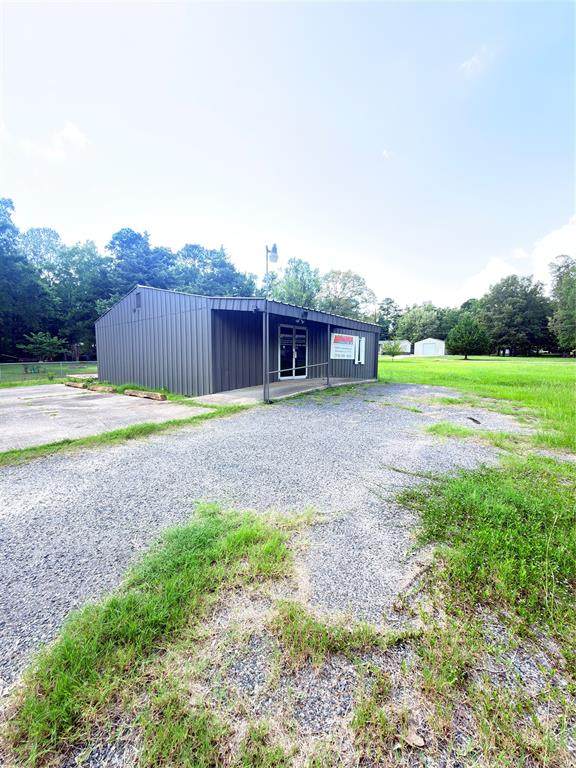 10222 Linwood Avenue - Photo 1