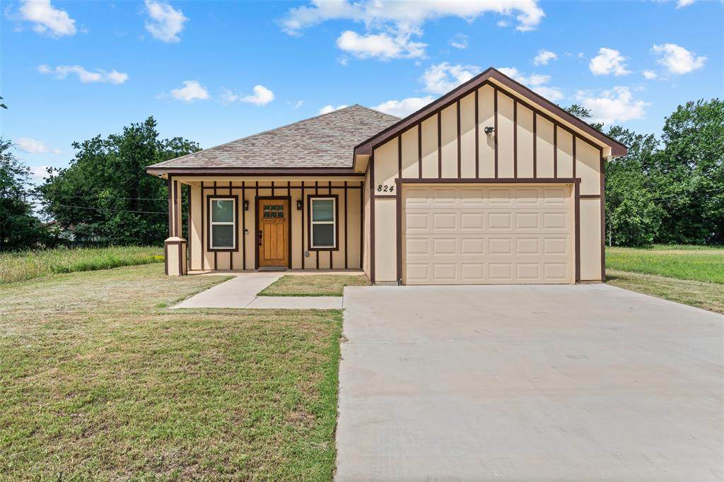 824 Hubert Street - Photo 1