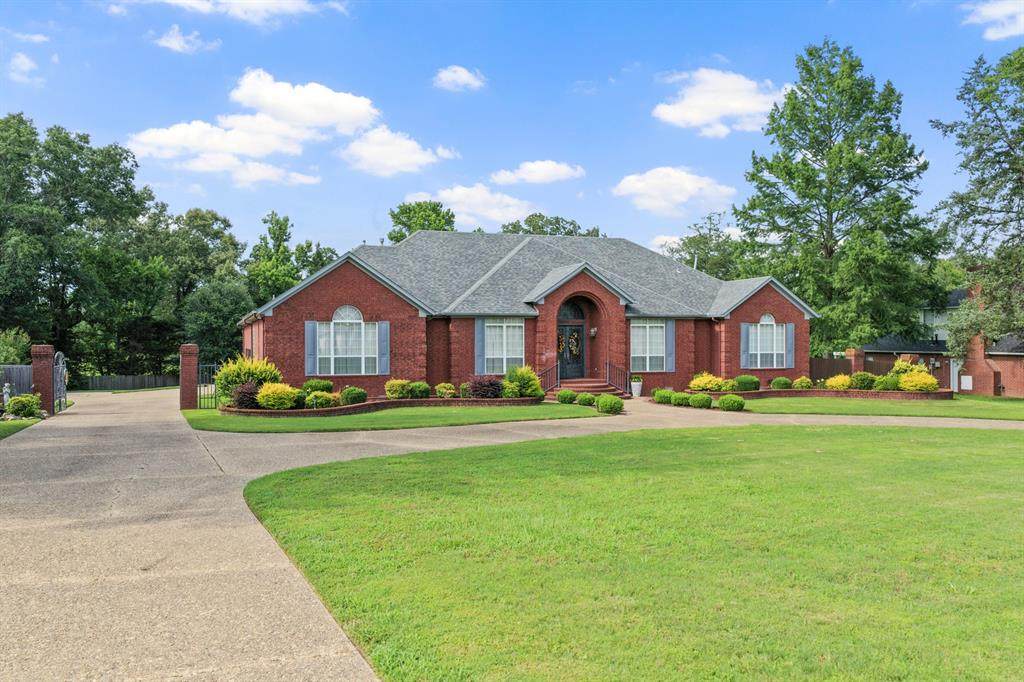 903 Deer Trail Ln - Photo 1