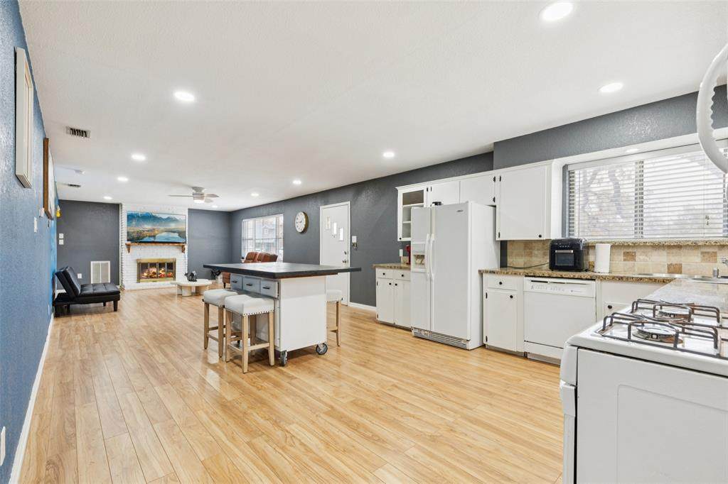 102 Woodland Drive - Photo 1