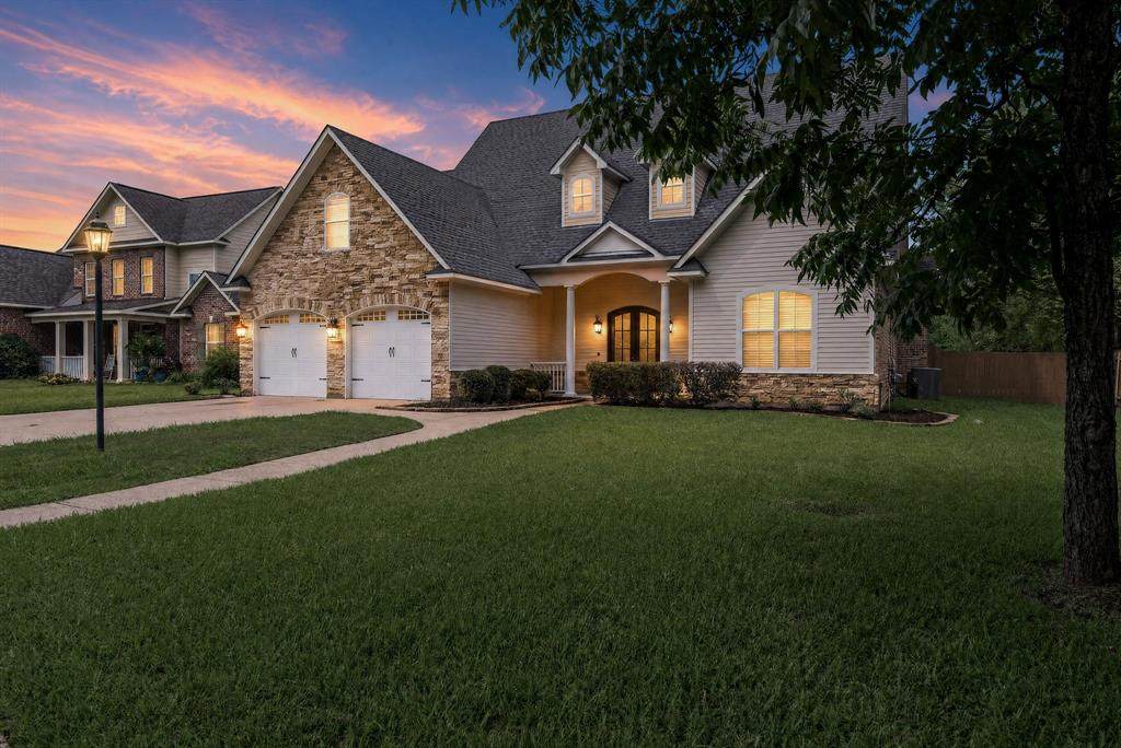 609 Parlange Circle - Photo 1