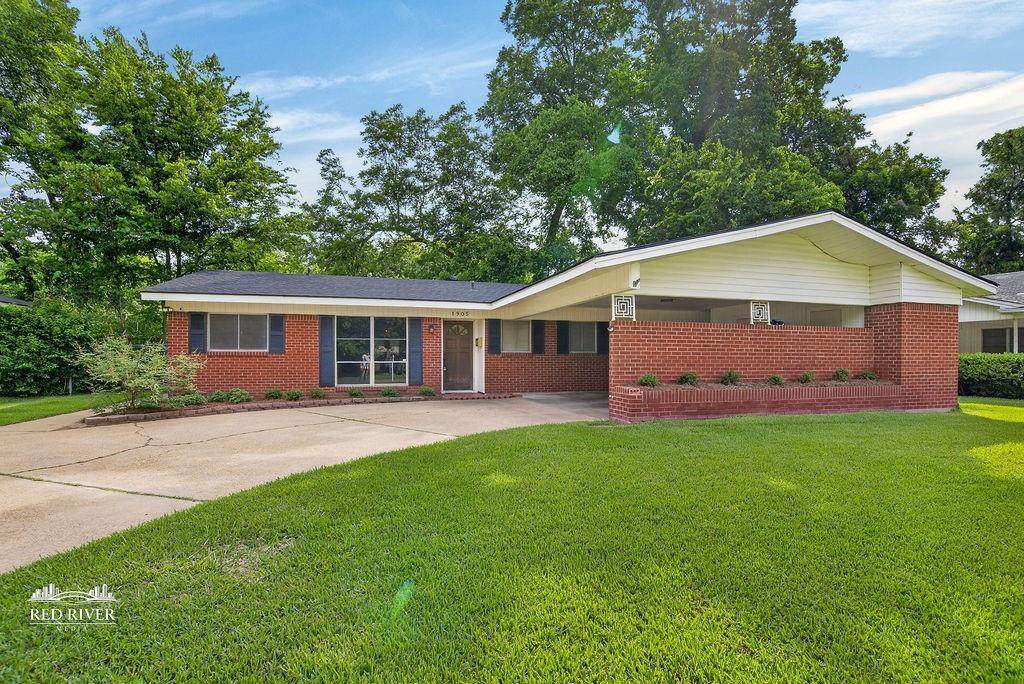 1905 Bayou Drive - Photo 1