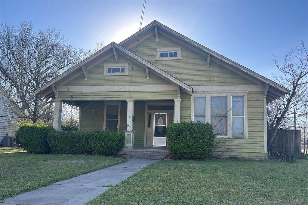 701 Clements Street - Photo 1