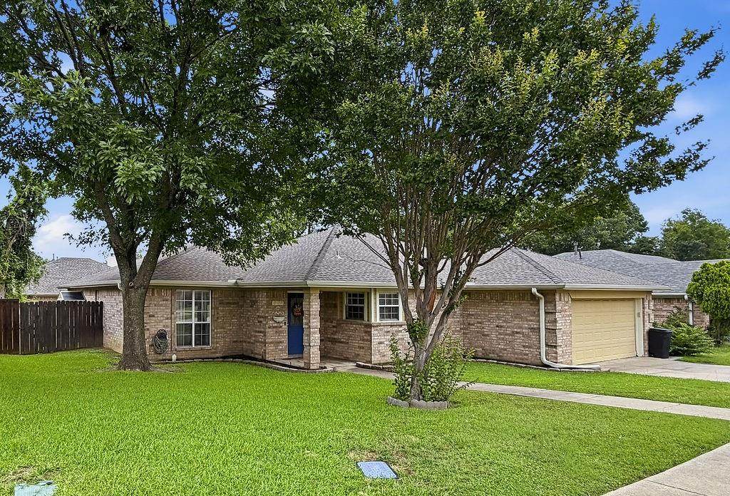 1857 Woodbridge Drive - Photo 1