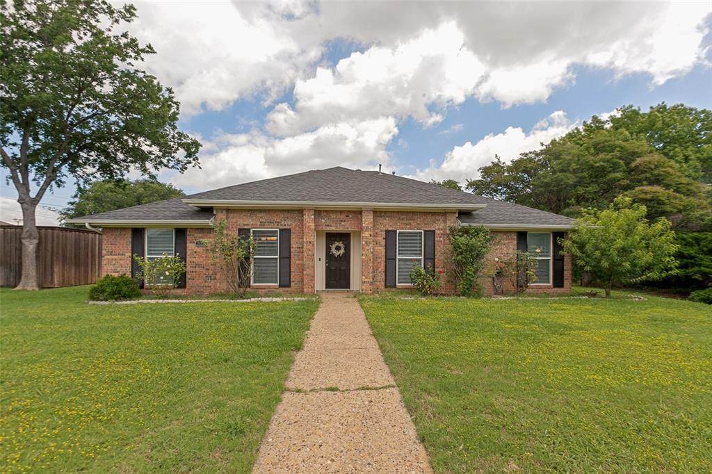 2013 Pleasant Valley Drive - Photo 1