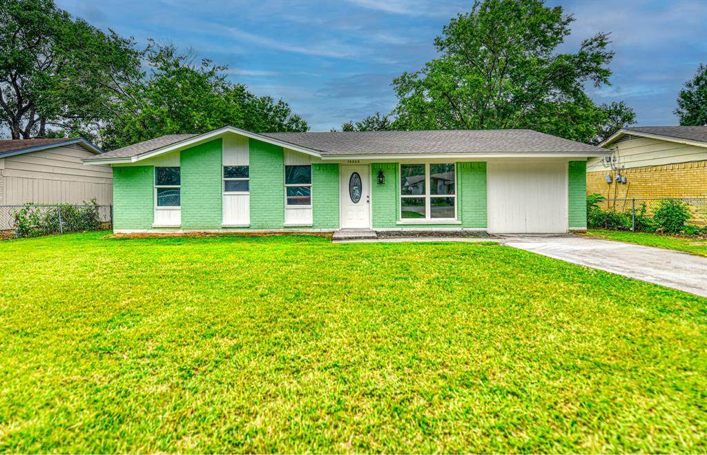 10020 Homeplace Drive - Photo 1