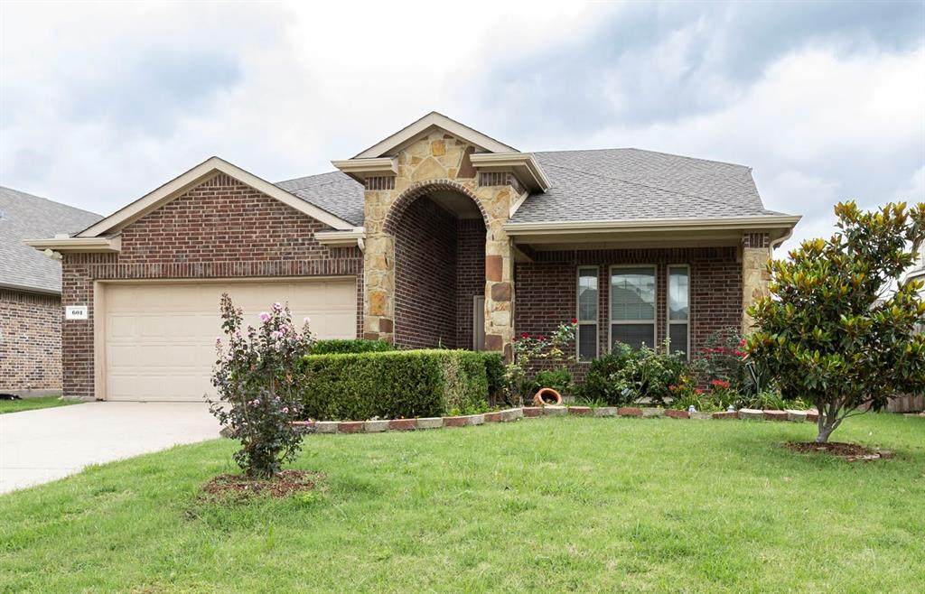 601 Ivy Lane - Photo 1
