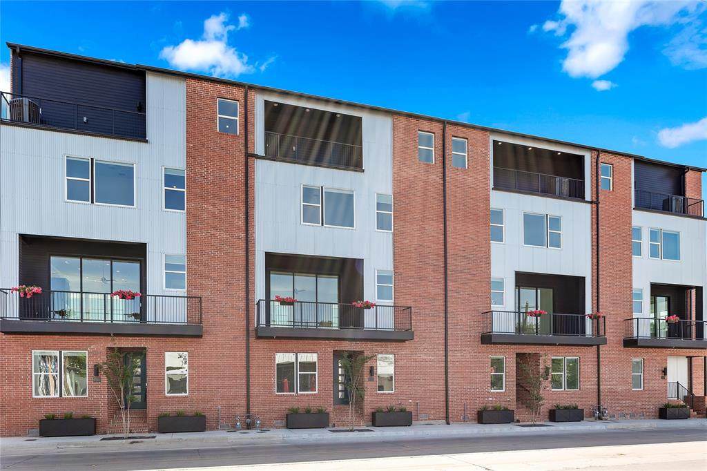 215 Carroll Street - Photo 1