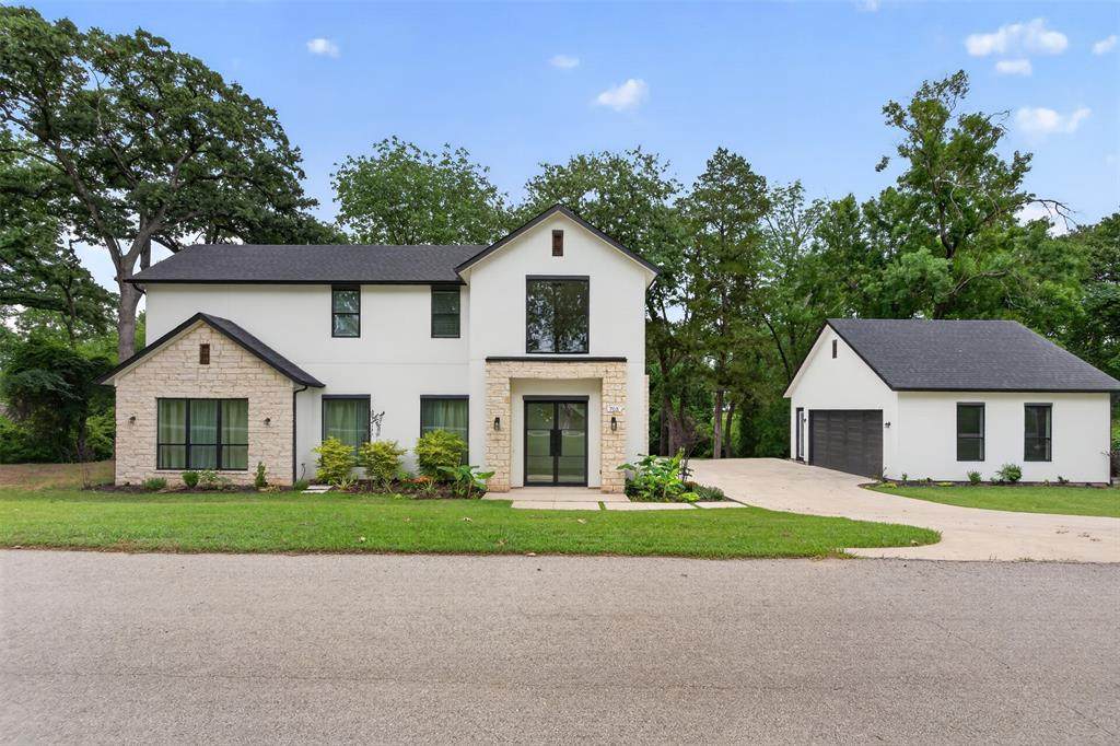 705 Heather Woods Drive - Photo 1