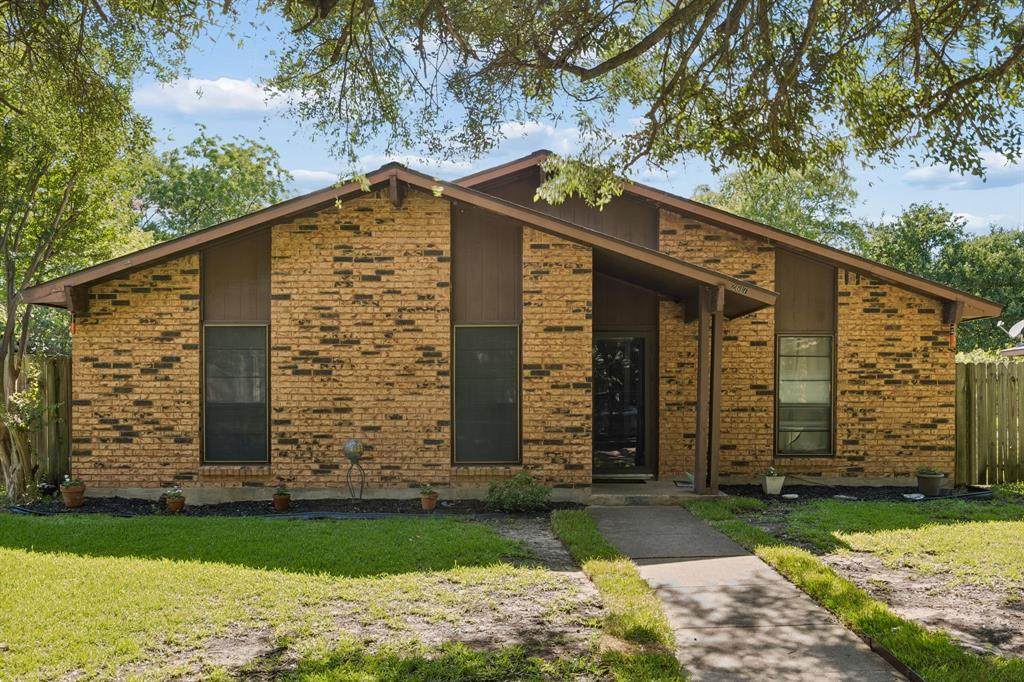 2617 Emberwood Drive - Photo 1