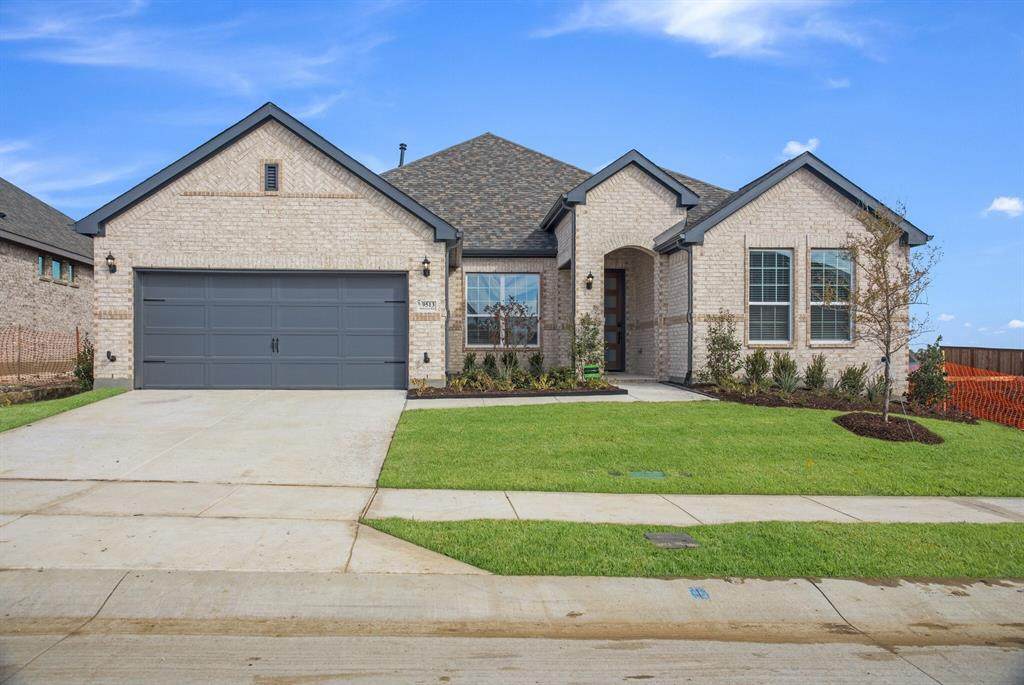 685 Red Maple Road - Photo 1