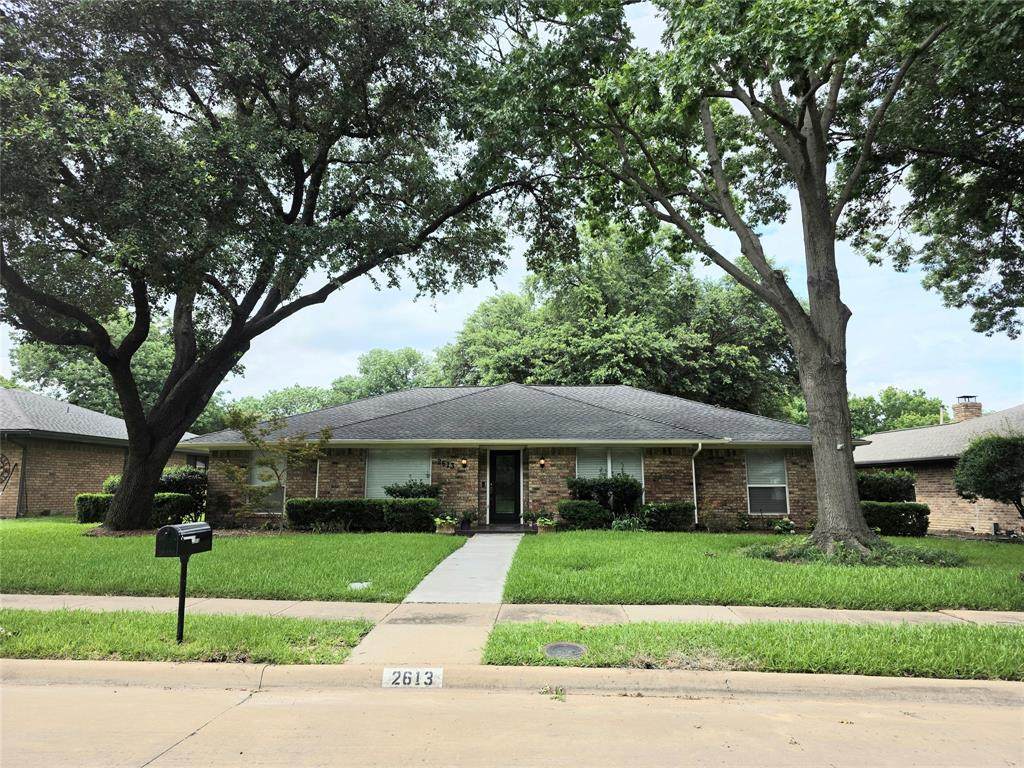 2613 Live Oak Lane - Photo 1