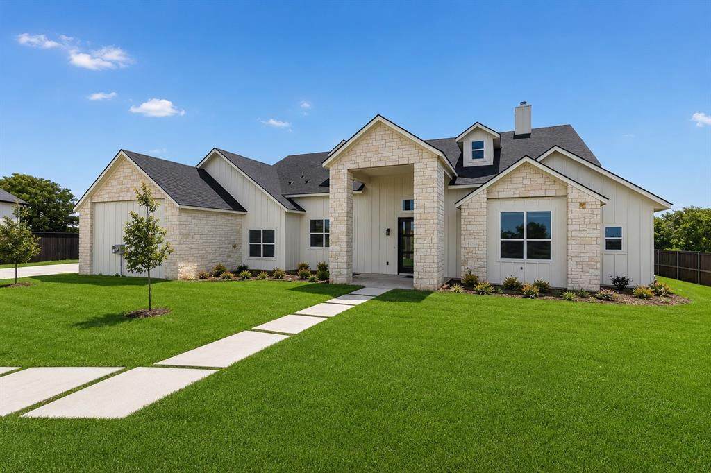 521 Fox Hill Court - Photo 1