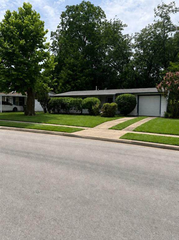 1513 Murray Drive - Photo 1