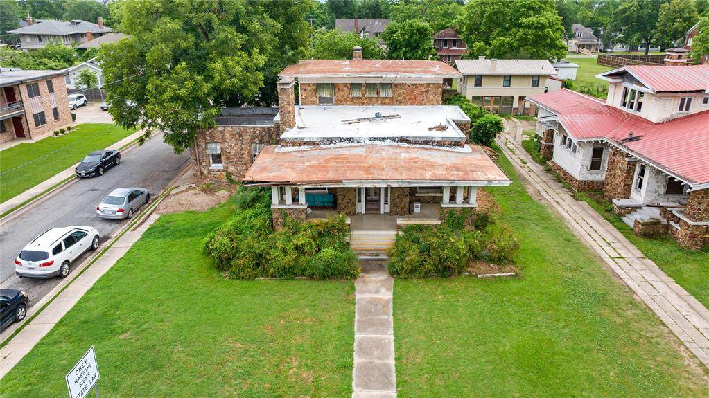 607 Main Street - Photo 1