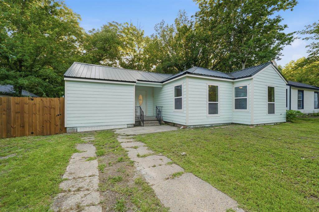 1103 Bell Drive - Photo 1