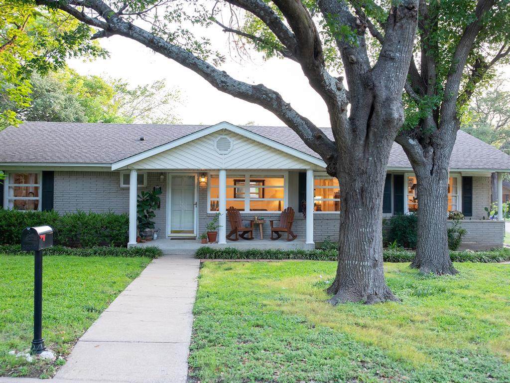 2324 Lake Air Drive - Photo 1