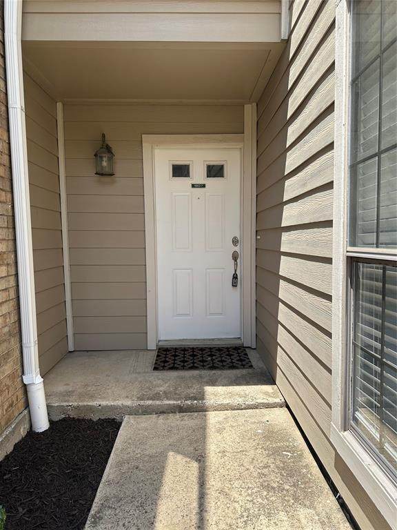 1807 Maplewood Trail - Photo 1