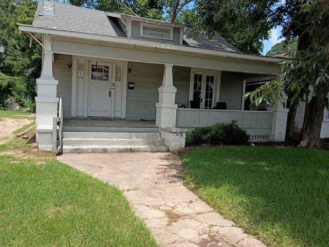 636 Kings Highway - Photo 1