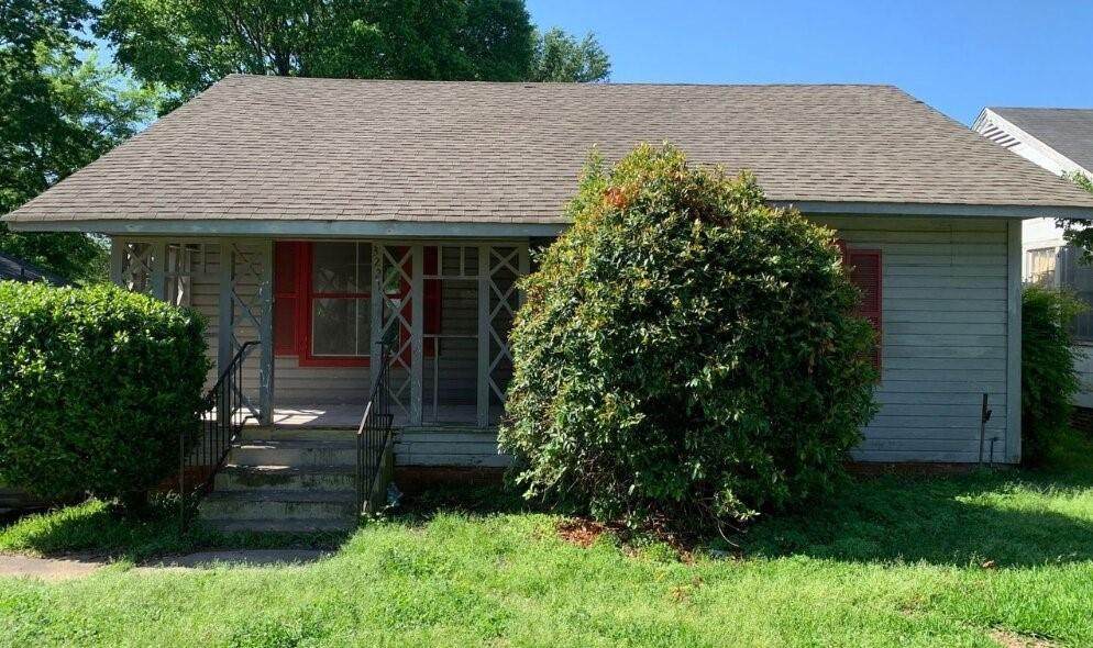 3221 College Street - Photo 1
