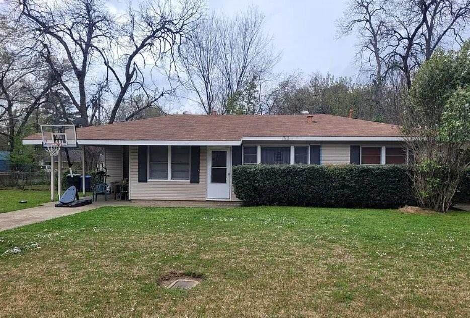 3940 Wallace Avenue - Photo 1