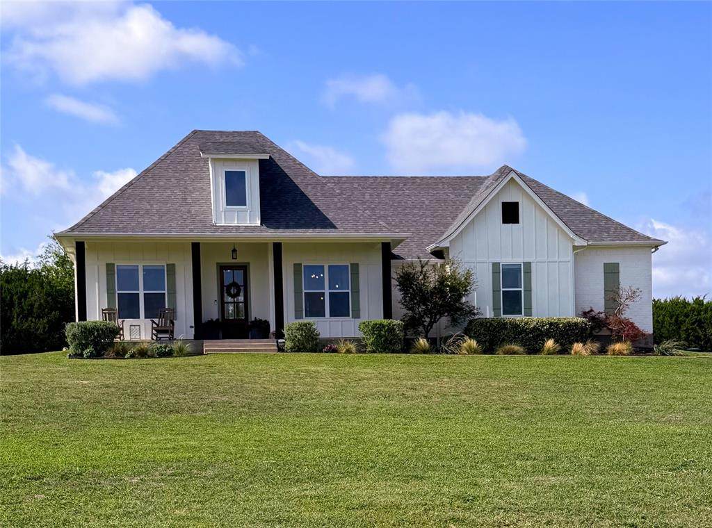 400 Stone Mountain Court - Photo 1