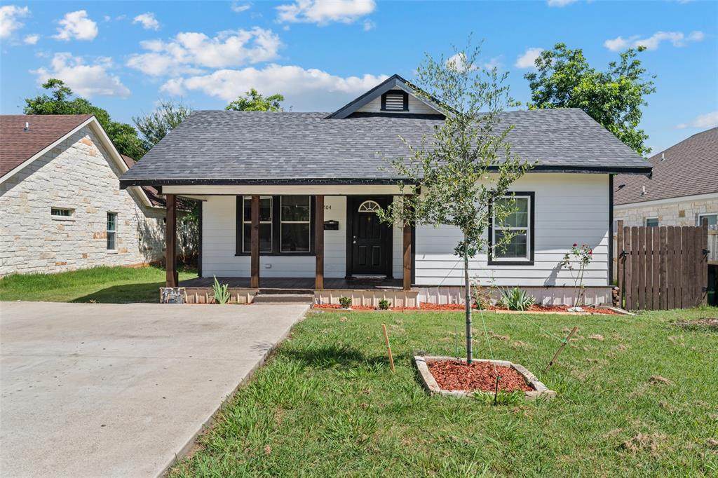 1704 Proctor Avenue - Photo 1