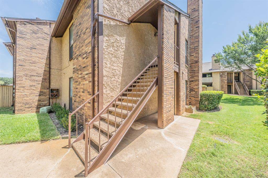 1204 Harwell Drive - Photo 1