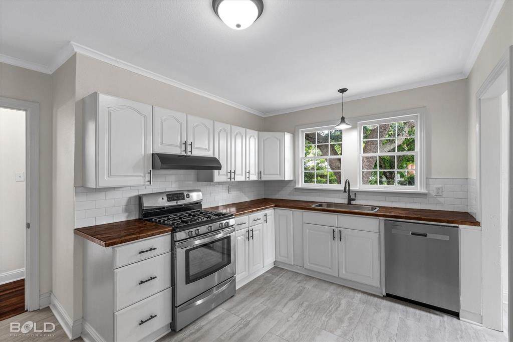 4440 Clingman - Photo 1
