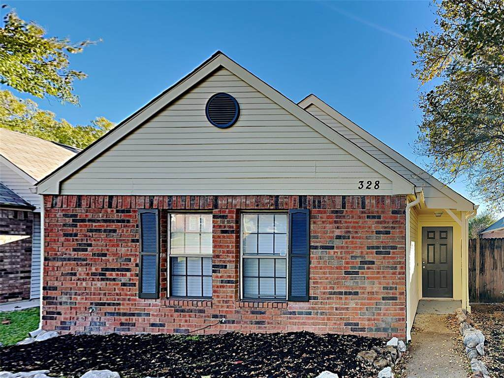 328 Teakwood Lane - Photo 1
