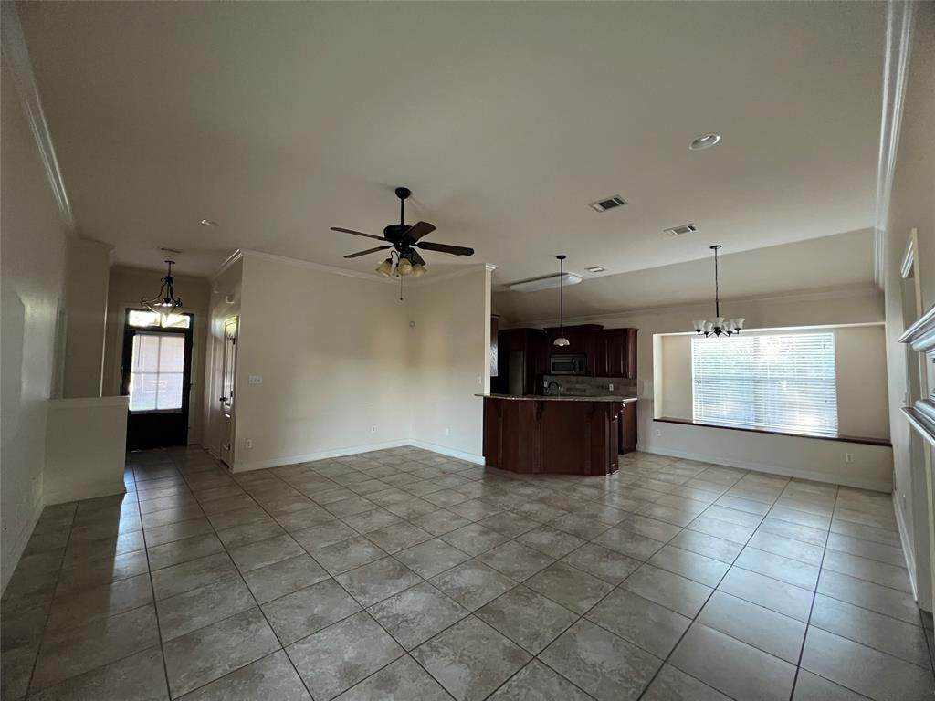 547 Fox Cove - Photo 1