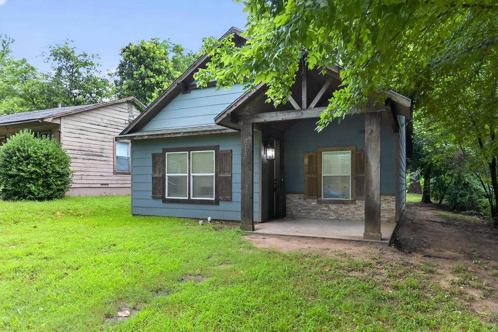 818 Elm Street - Photo 1