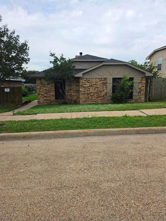 1416 Hackamore Street - Photo 1