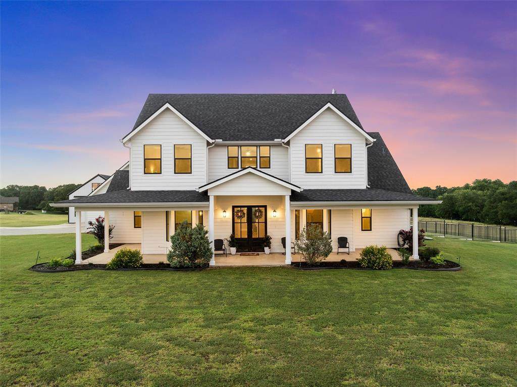 252 Austin Hines Drive - Photo 1