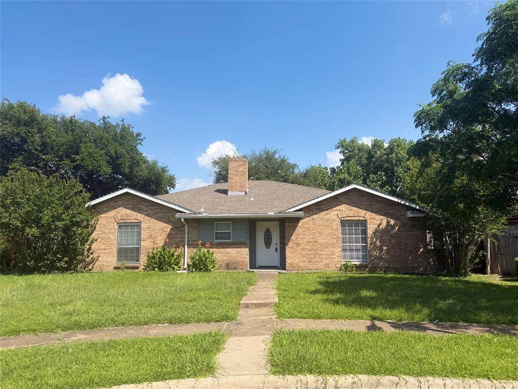 738 Brighton Lane - Photo 1