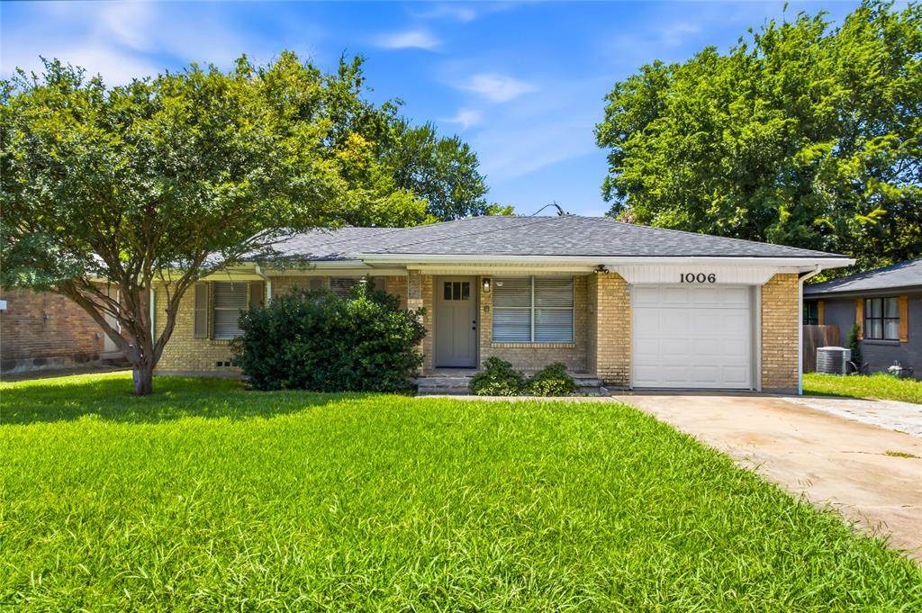 1006 Grant Drive - Photo 1