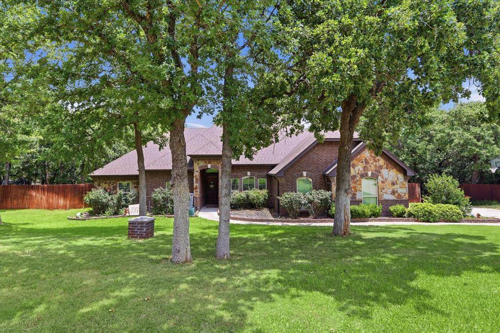 145 Foxpointe Circle - Photo 1