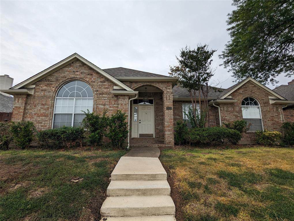 2008 Valley Falls Avenue - Photo 1