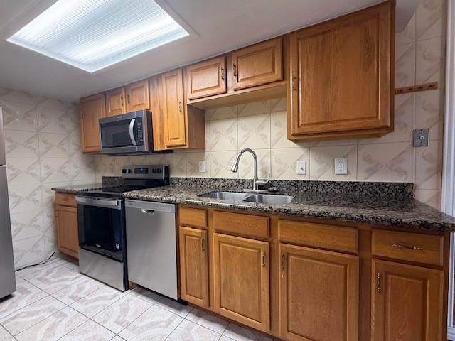 12802 Midway Road - Photo 1