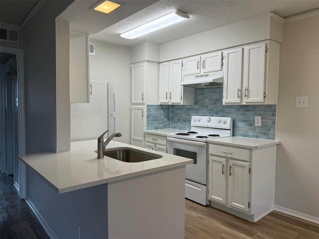 3624 Parkridge Drive - Photo 1