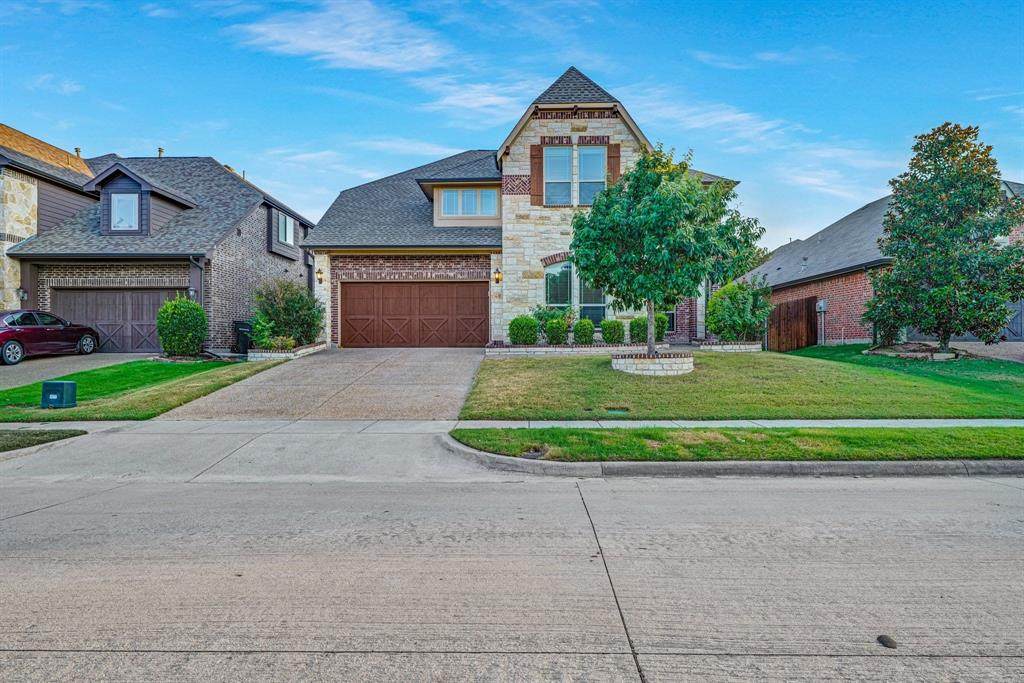 2412 Kemerton - Photo 1