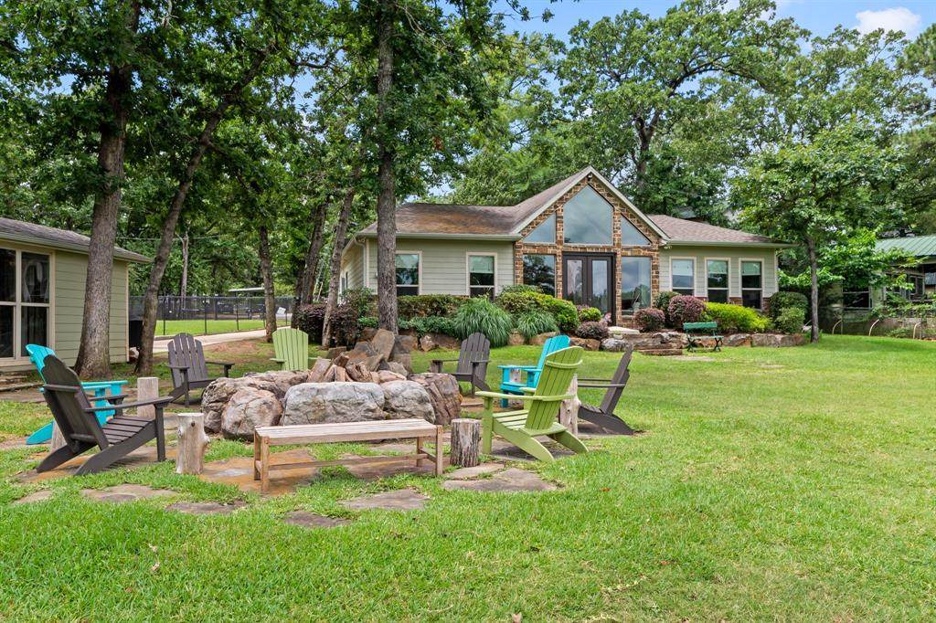 326 Hickory Circle - Photo 1