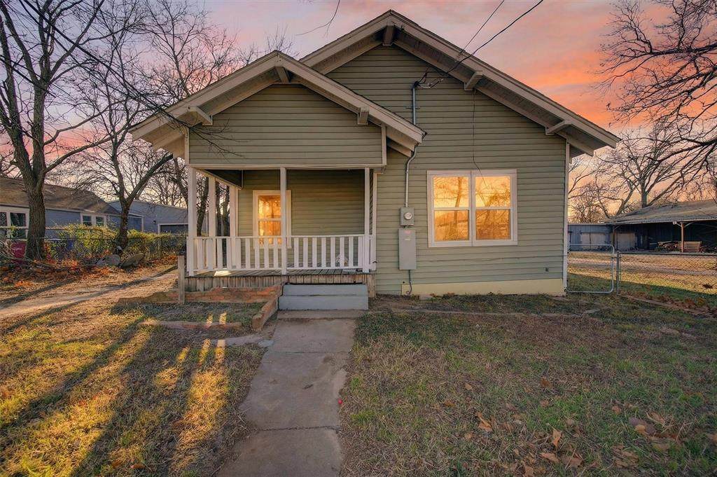 710 Lamar Street - Photo 1