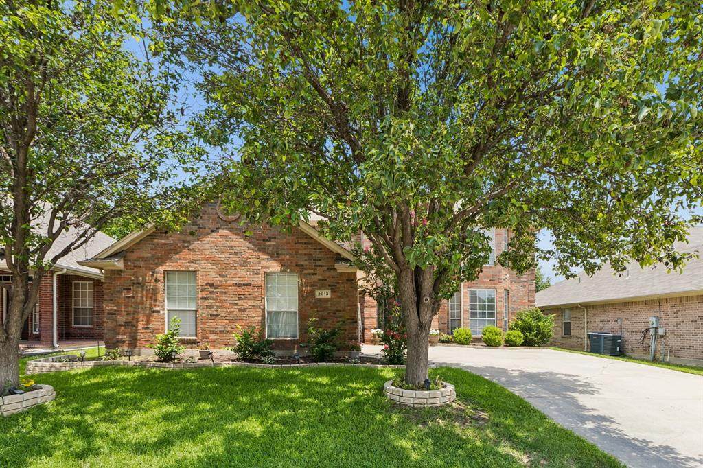 2813 Flint Rock Drive - Photo 1